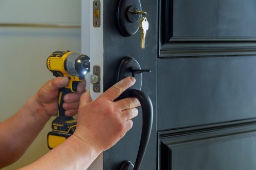 La réparation et le blindage de porte
